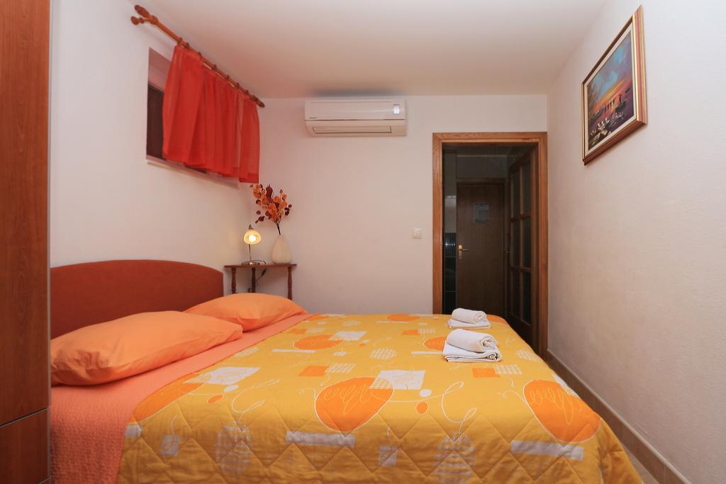 Apartments Andrijasevic Makarska Ngoại thất bức ảnh
