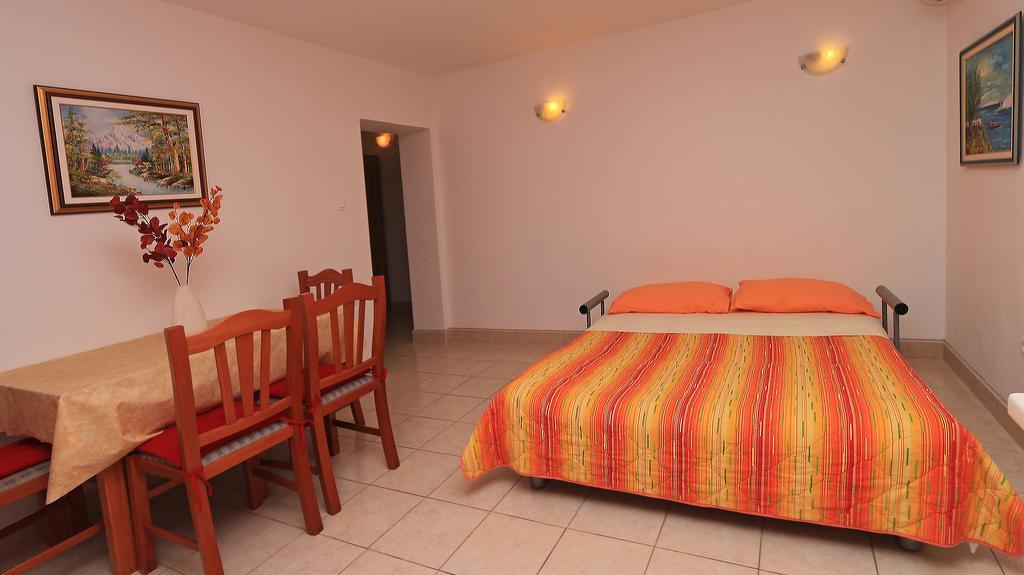 Apartments Andrijasevic Makarska Ngoại thất bức ảnh
